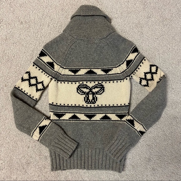 ARITZIA TNA Sea to Sky Cowichan Grey 100% Lambs Wool Sweater Women’s Size XS - Picture 12 of 14